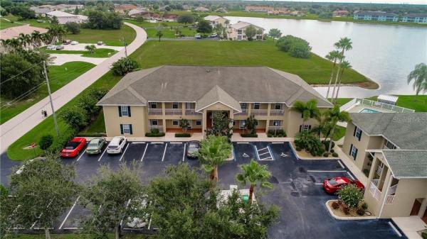 THE PORCHES OF DEEP CREEK