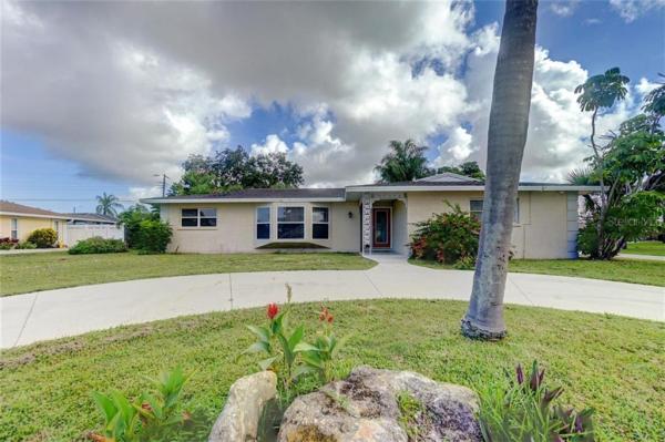 VENICE GARDENS UNIT 10