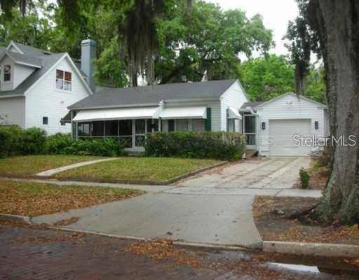 COLLEGE PARK - фото