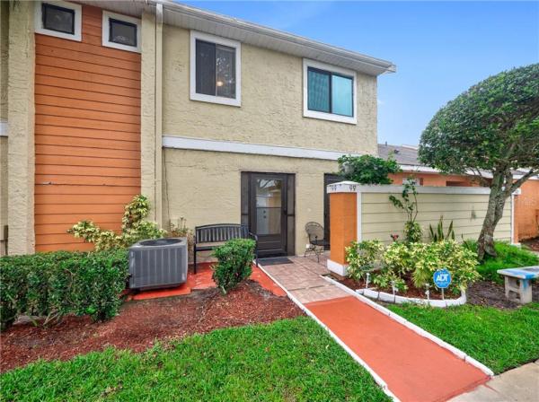 BUENAVENTURA LAKES SILVER PARK VILLAS 01