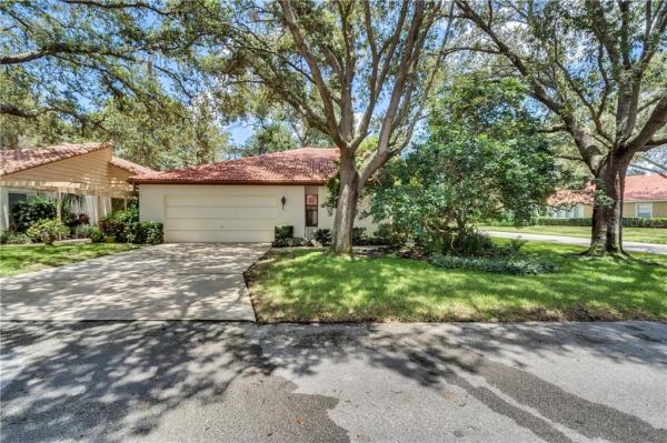 COUNTRY CLUB VILLAGE UNIT 1