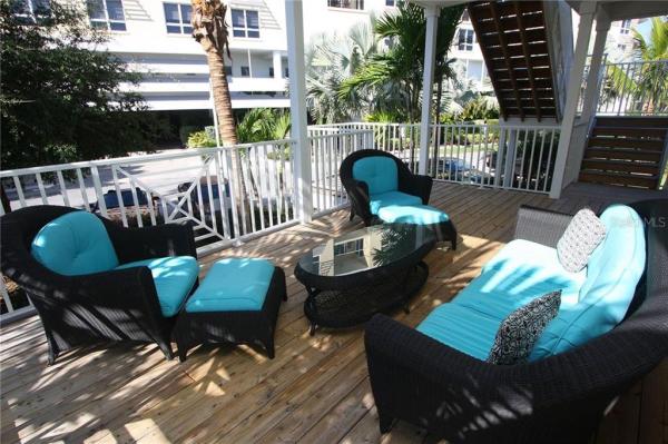 BEACH CLUB AT SIESTA KEY