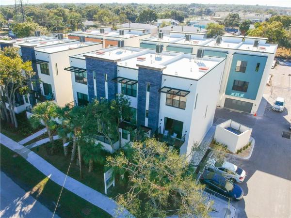 THE EXCHANGE AT WESTSHORE