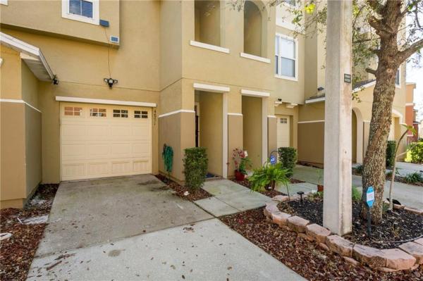 PALM RIVER TWNHMS PH 01