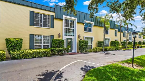 EDEN ISLE CONDO OF ST PETERSBURG