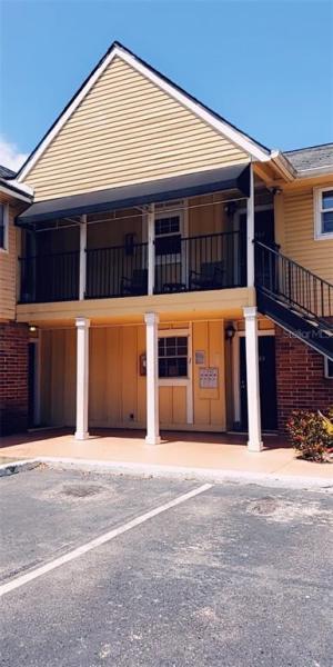 VENETIA COUNTRY CLUB CONDO