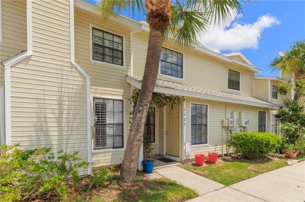 HAMPTON PARK TWNHMS UN 1