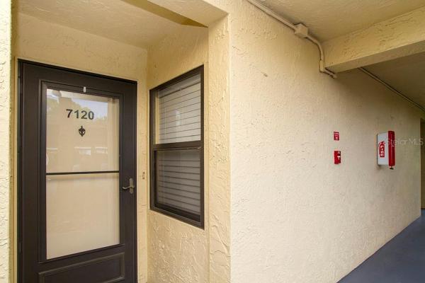 LAKEVIEW OF LARGO SOUTH CONDO