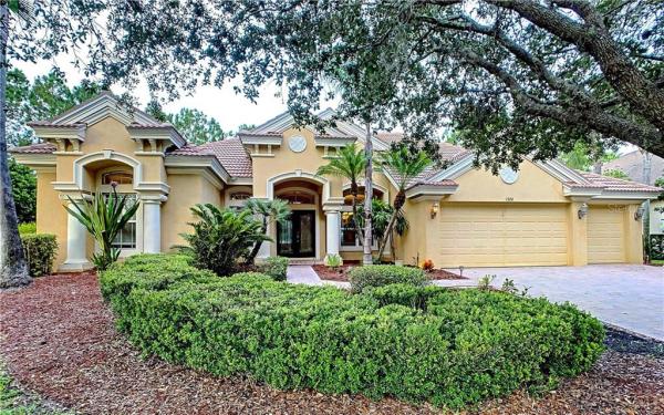 SALANO AT CHAMPIONS CLUB