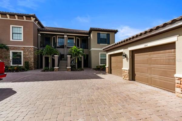 GARDEN HOMES AT ESPLANADE ON PALMER RANCH