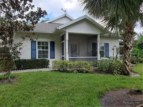 HERITAGE OAK PARK 01