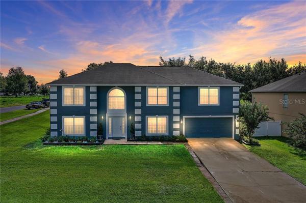 MASCOTTE DUKES LAKE PH 03