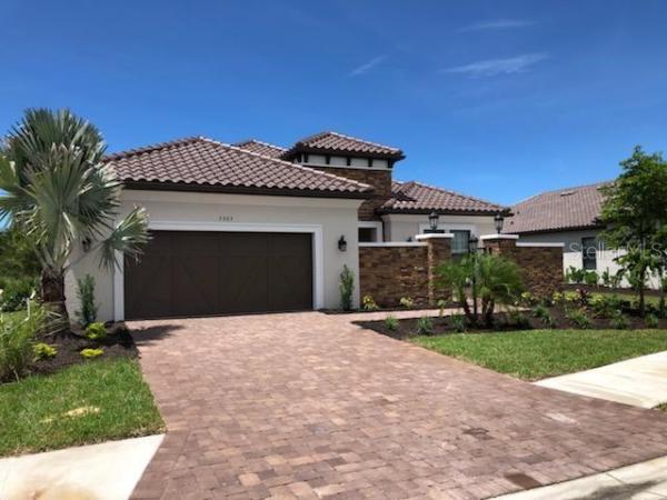 ESPLANDE ON PALMER RANCH