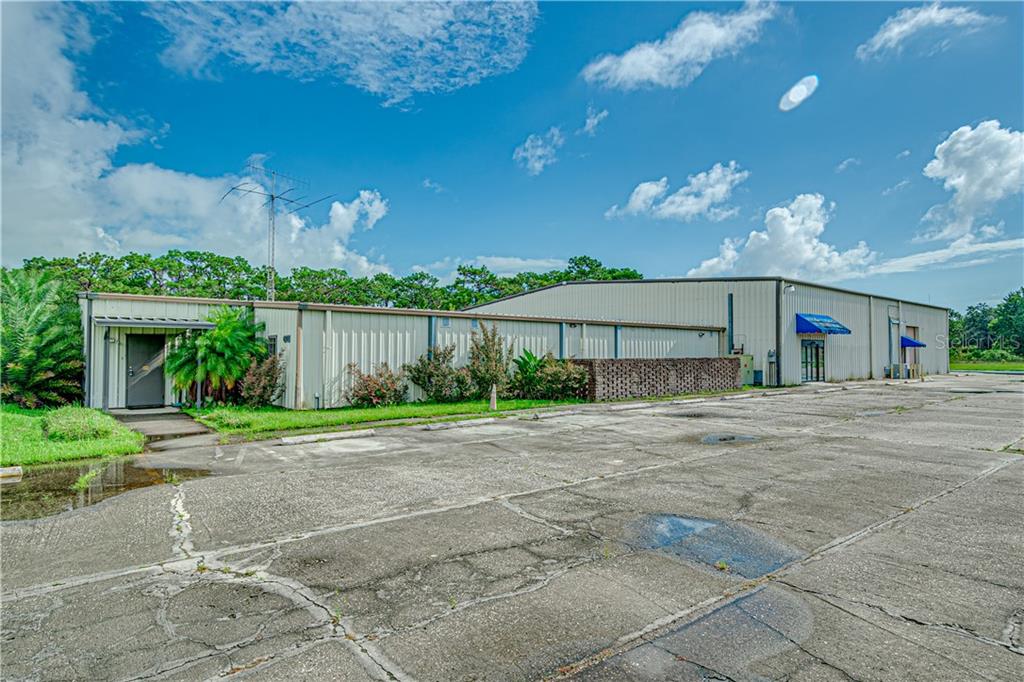 Commercial - фото