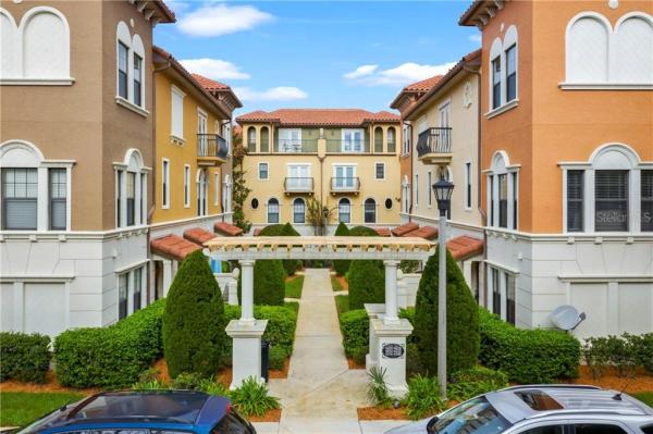 FOUNTAIN PARKE AT LAKE MARY