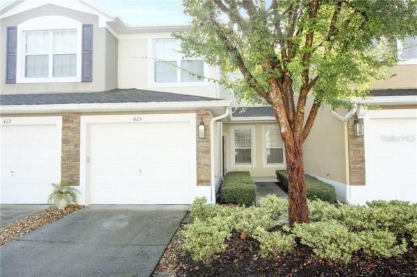 CARRIAGE HOMES AT DUNWOODY COMMONS A CONDO