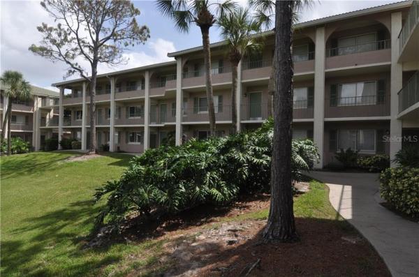 WATERSIDE AT CRANES ROOST A CONDO COMMUNITY