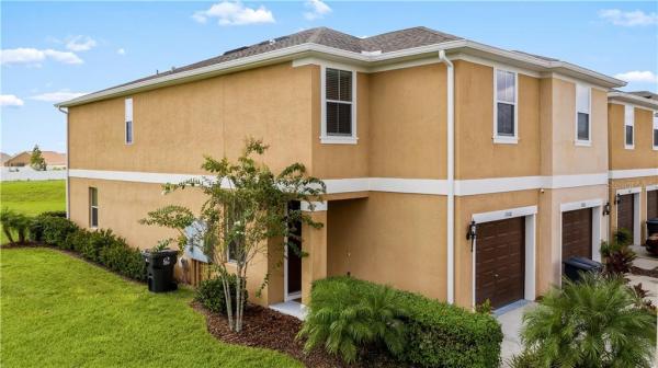 THE TOWNS AT LEGACY PARK