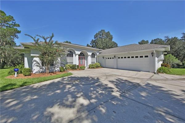 GOLDEN HILLS TURF & COUNTRY CLUB