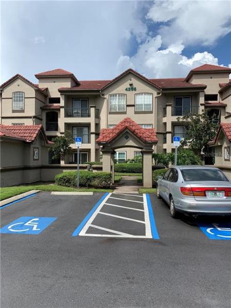 LAKEVIEW AT CALUSA TRACE