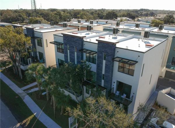 THE EXCHANGE AT WESTSHORE