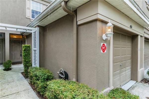 TOWNHOMES AT SABAL POINTE