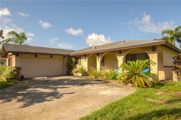 SEMINOLE GROVE ESTATES