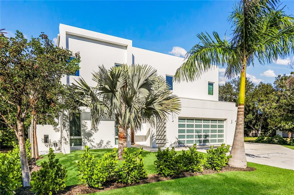 POINSETTIA PARK 2 - фото