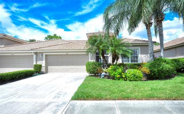 HERITAGE OAKS GOLF & COUNTRY CLUB