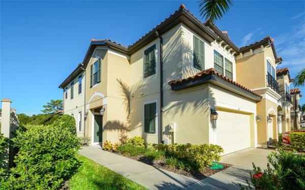 MUIRFIELD VILLAGE AT HONORE