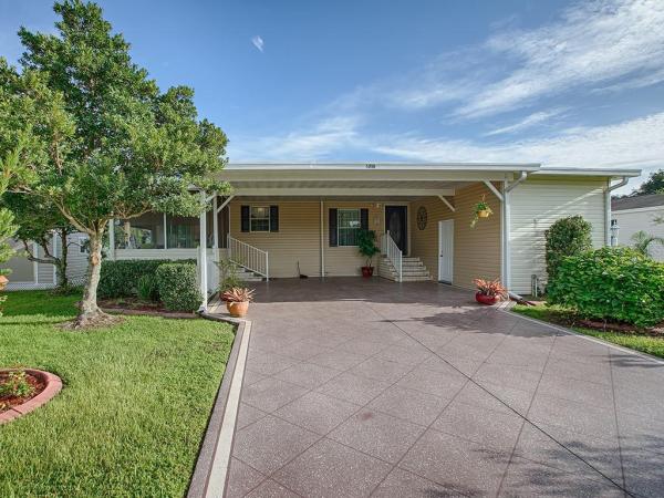 HERITAGE WOOD N LAKES ESTATES