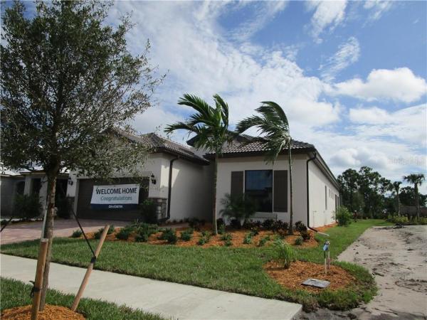 ISLANDWALK AT THE WEST VILLAGES