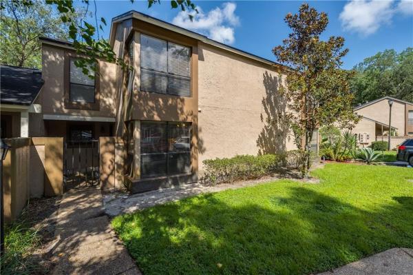 VILLAGE TWNHMS A CONDO