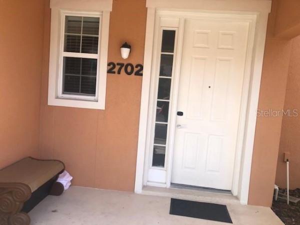 REGAL OAKS AT OLD TOWN