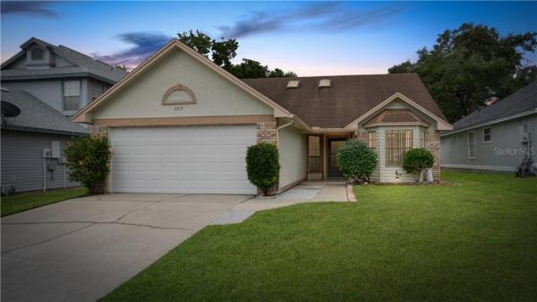 REMINGTON OAKS AT THE CROSSINGS