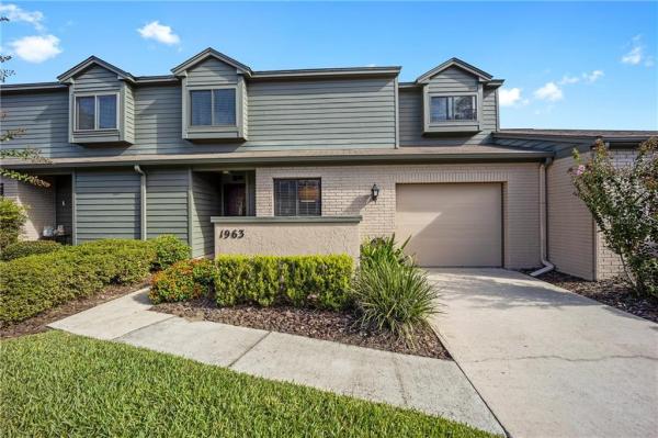 CRESTWOOD NORTH VILLAGE