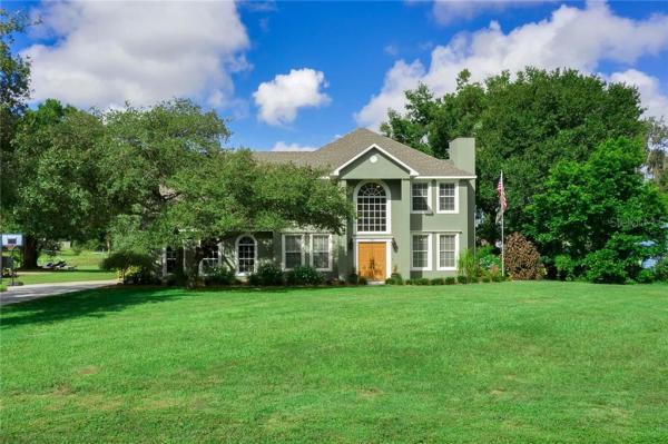 COUNTRY OAKS ESTATES