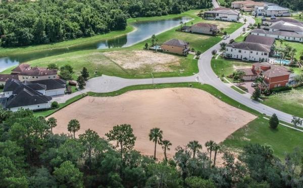 REUNION WEST VILLAGE 03B