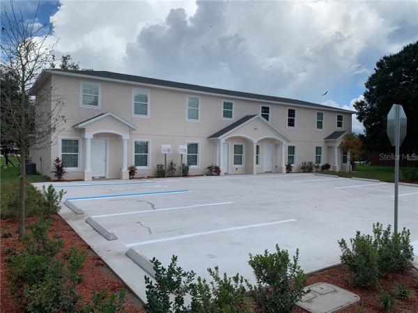 MAJORS LANE TOWN HOUSES