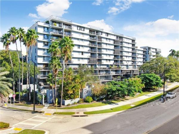 ONE LAUREL PLACE A CONDO