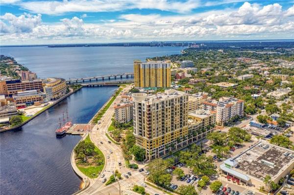 THE PARKSIDE OF ONE BAYSHORE