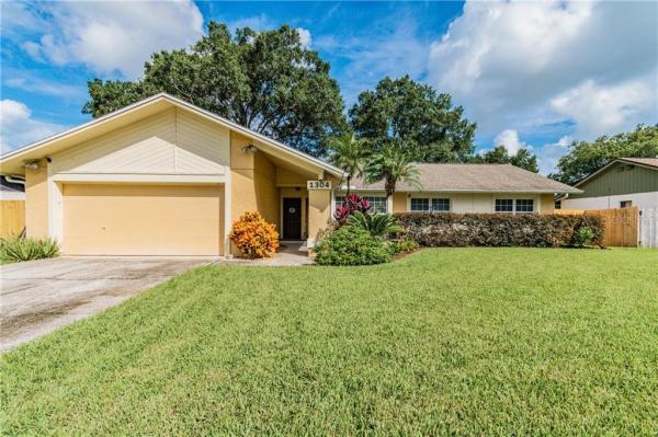 WALDEN LAKE SUB UN 1