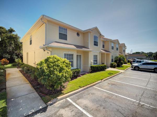 TOWNHOMES AT ONE KAPOK TERRACE