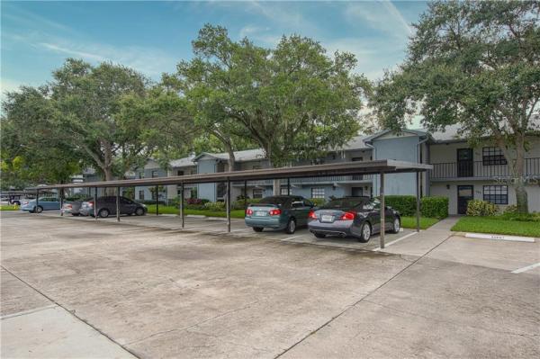 OAKS OF SEMINOLE CONDO