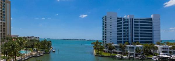 THE RITZ-CARLTON RESIDENCES, SARASOTA