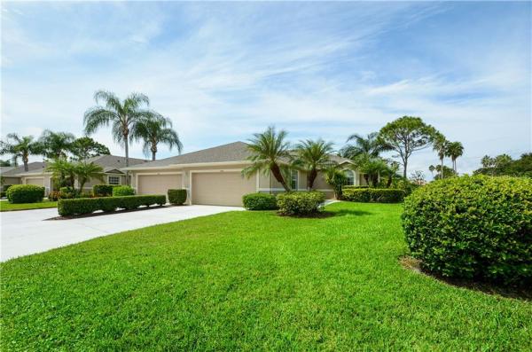 HERITAGE OAKS GOLF & COUNTRY CLUB