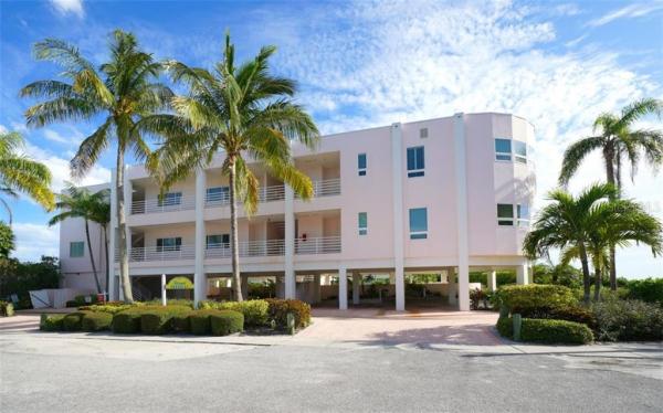 ISLAND PARADISE CONDO