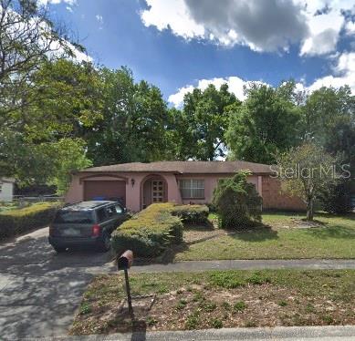 BRANDON-VALRICO HILLS ESTATES