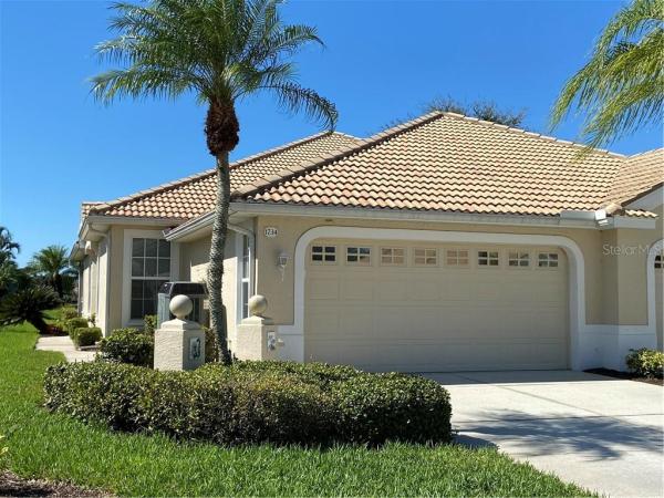 PELICAN POINTE GOLF & COUNTRY CLUB