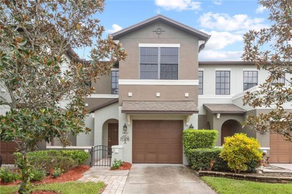 WINDSOR LAKE TOWNHOMES